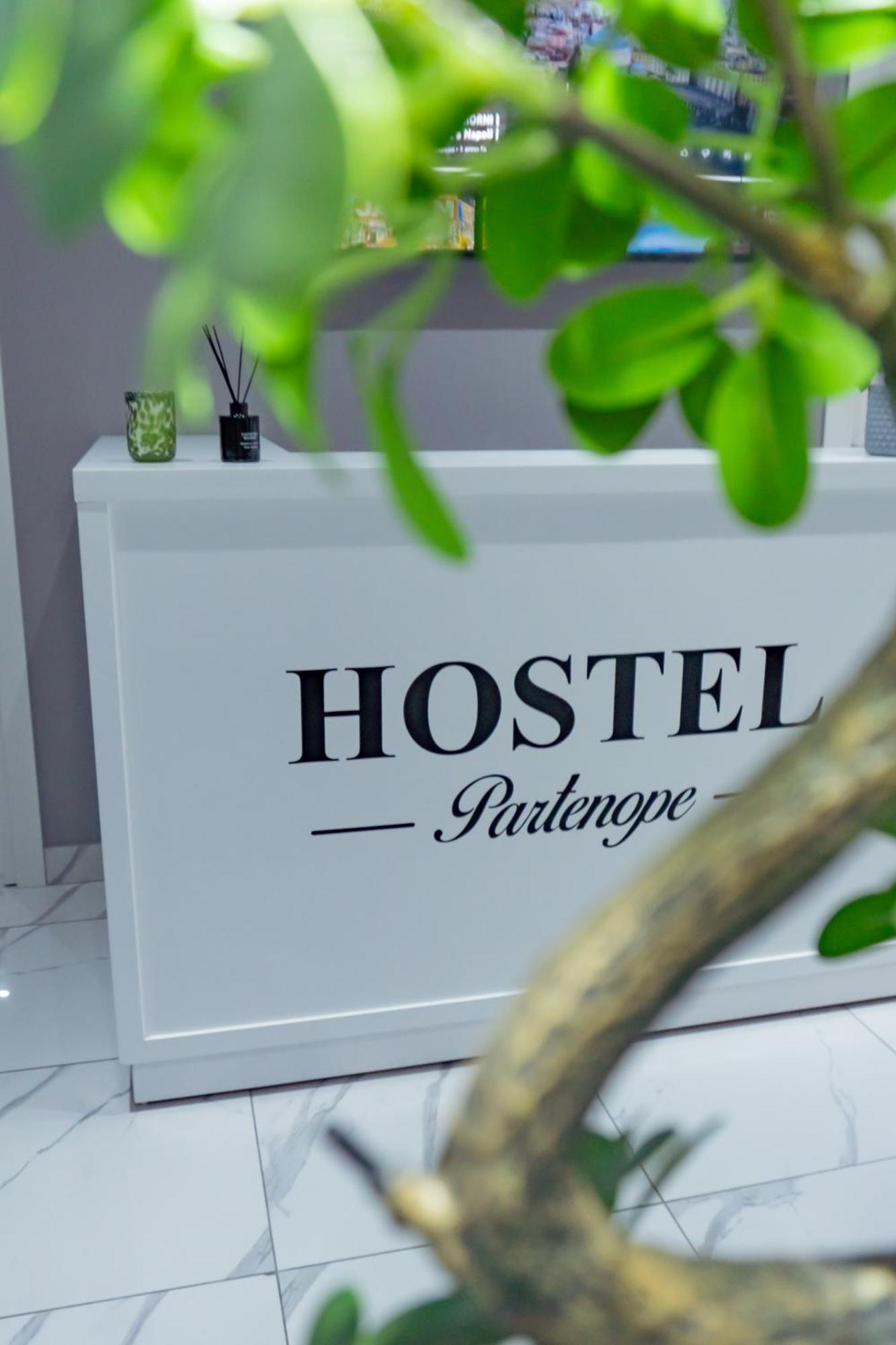 Hostel Partenope Naples Extérieur photo